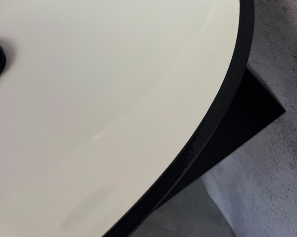 Умивальник «Ніка» білий глянець з антрацитовою облямівкою