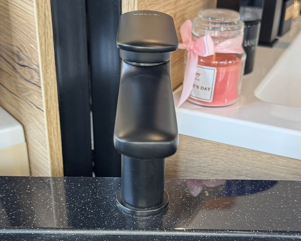 Змішувач для умивальника ''Volle FIESTA''