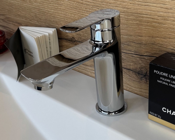 Смеситель для умывальника ''Volle LIBRA''