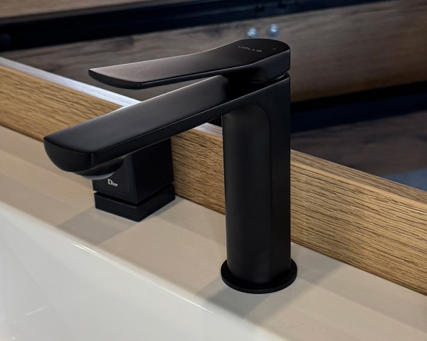 Змішувач для умивальника ''de la noche''