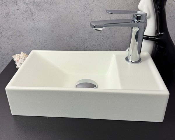  Умивальник «Естель» R Біла шагрень