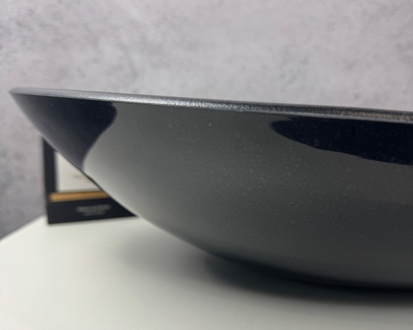 Умивальник «Лотос» Меланіт глянець зовні/антрацит шагрень всередині