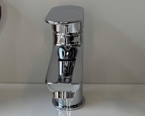 Змішувач для умивальника ''Laska''